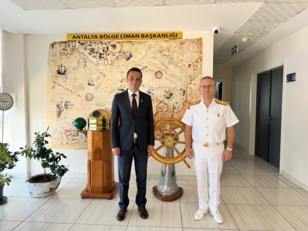 Sahil Güvenlik Eğitim ve Öğretim Komutanı Tuğramiral Gürkan Erken'in Ziyareti